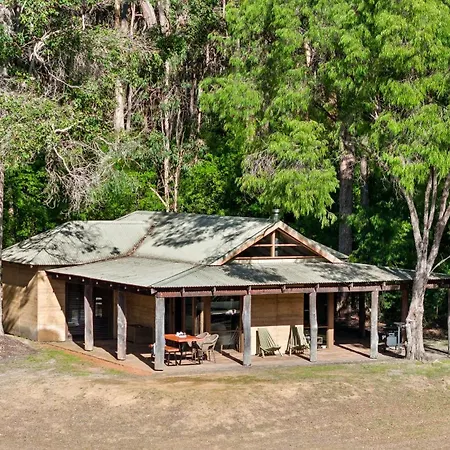 Marima Cottages Pemberton Exterior photo